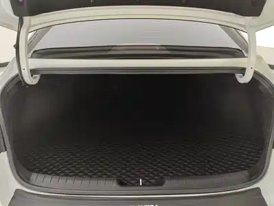 Hyundai Elantra 2025