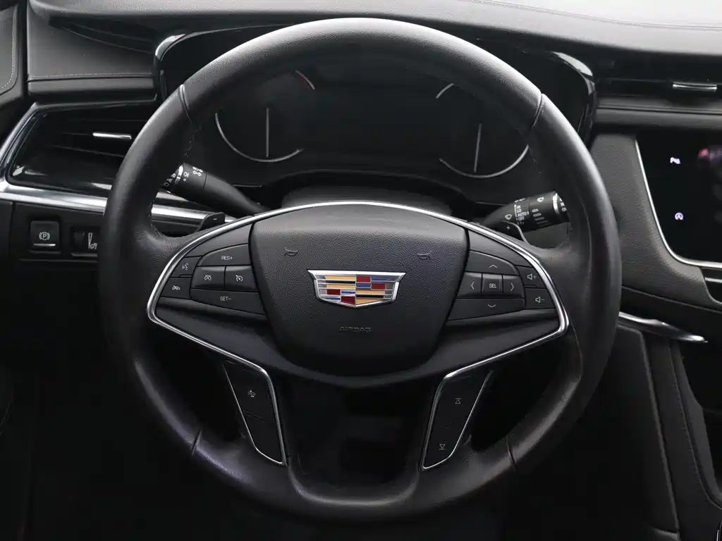Cadillac XT5 2020 — фото 12
