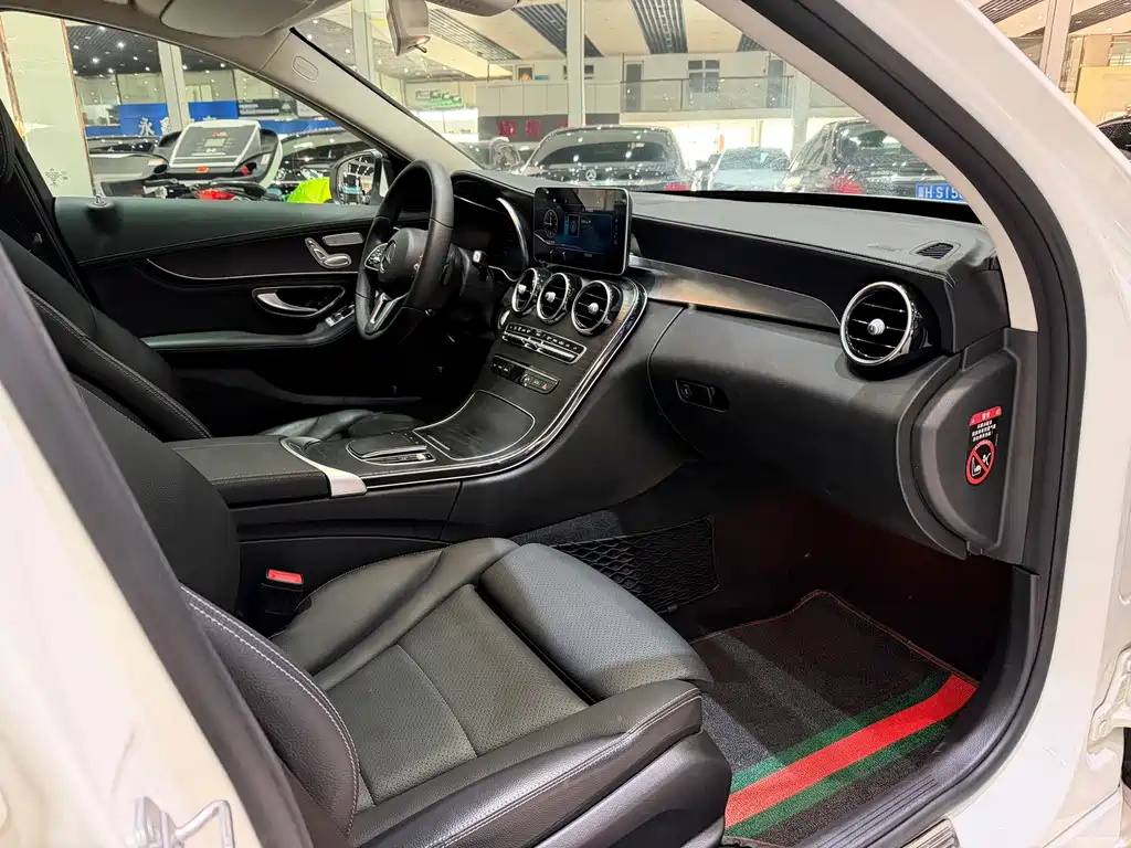 Mercedes-Benz C-Class 2019 — фото 5
