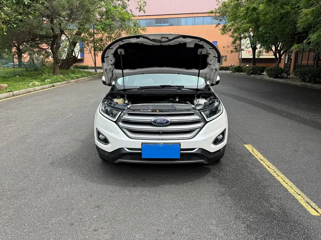 Ford Edge 2018 — фото 14