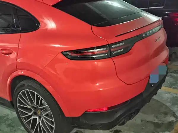 Porsche Cayenne 2021