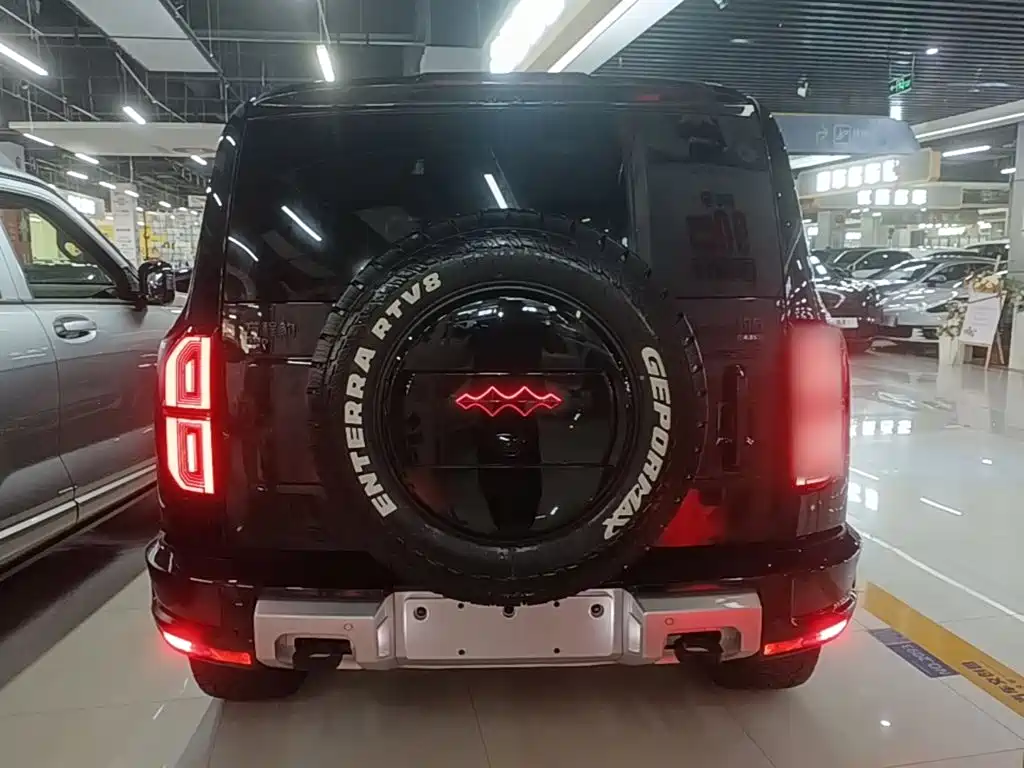 Fang Cheng Bao Leopard 5 2025