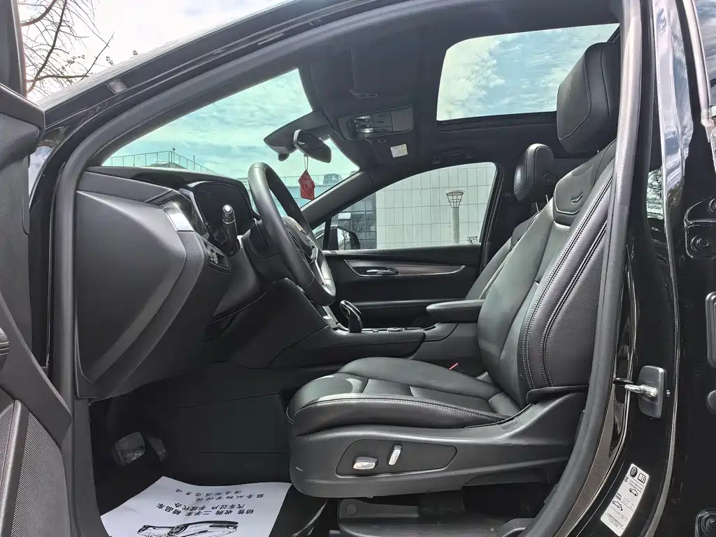 Cadillac XT5 2021 — фото 10