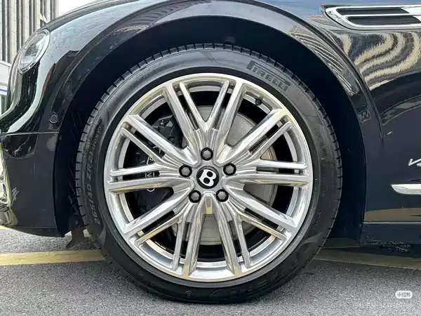 Bentley Flying Spur 2021