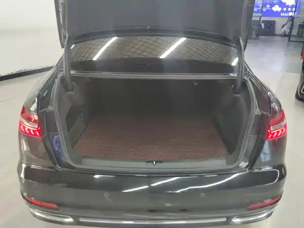 Audi A6L 2021