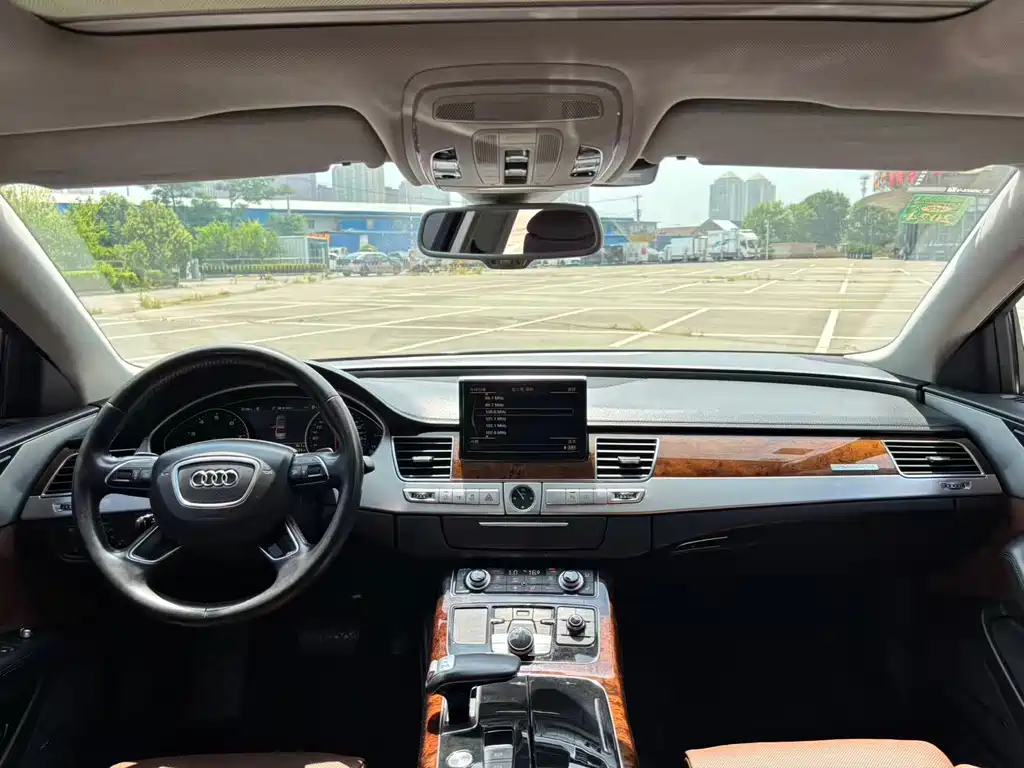 Audi A8 2014