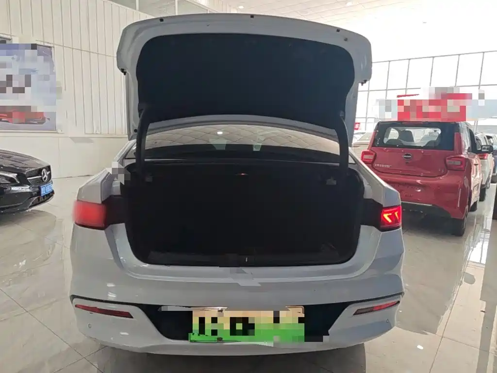 BYD Qin PLUS 2025 — фото 19
