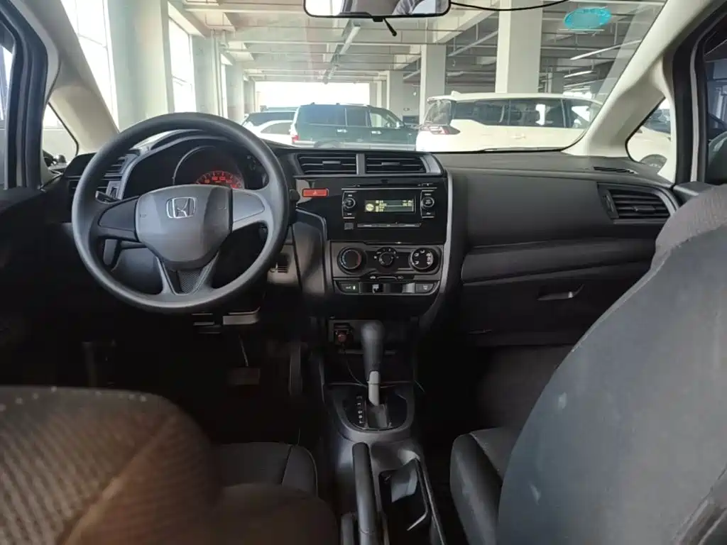 Honda Fit 2015 — фото 10
