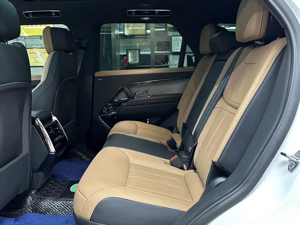 Land Rover Range Rover Sport 2024 — фото 10