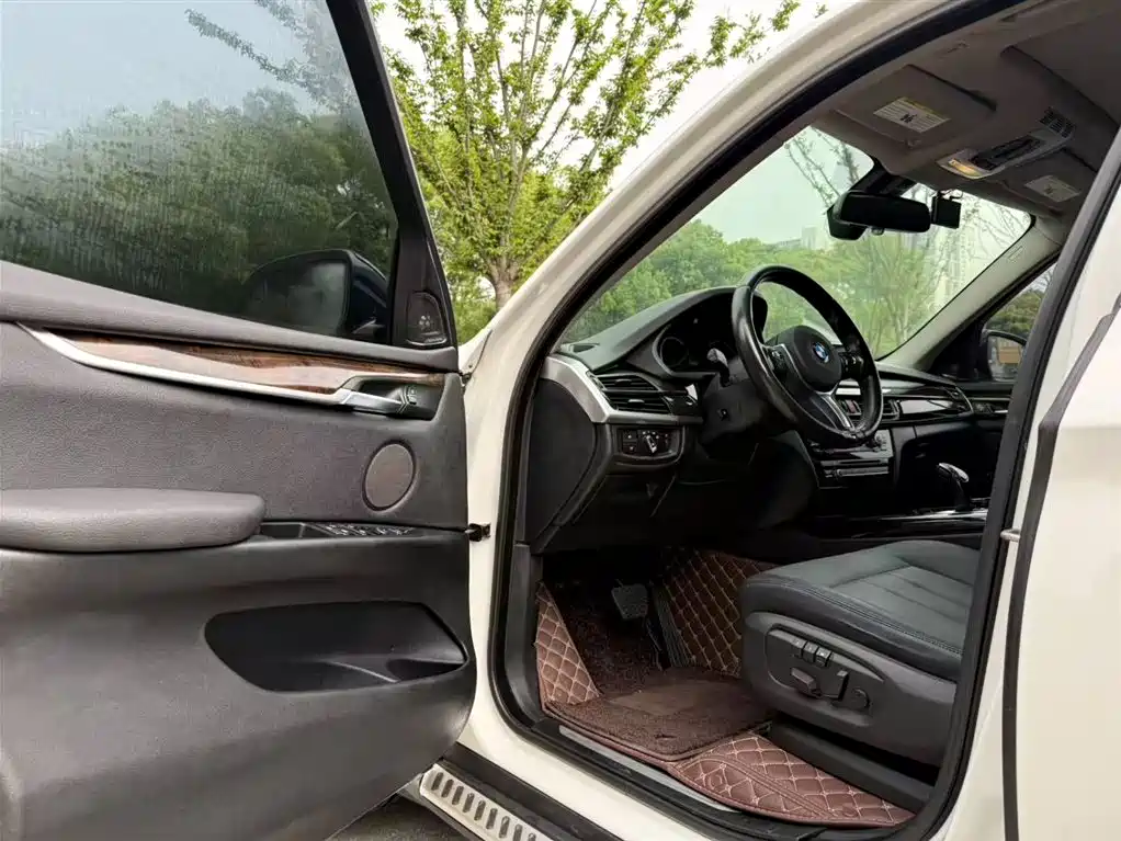 BMW X5 2015 — фото 11