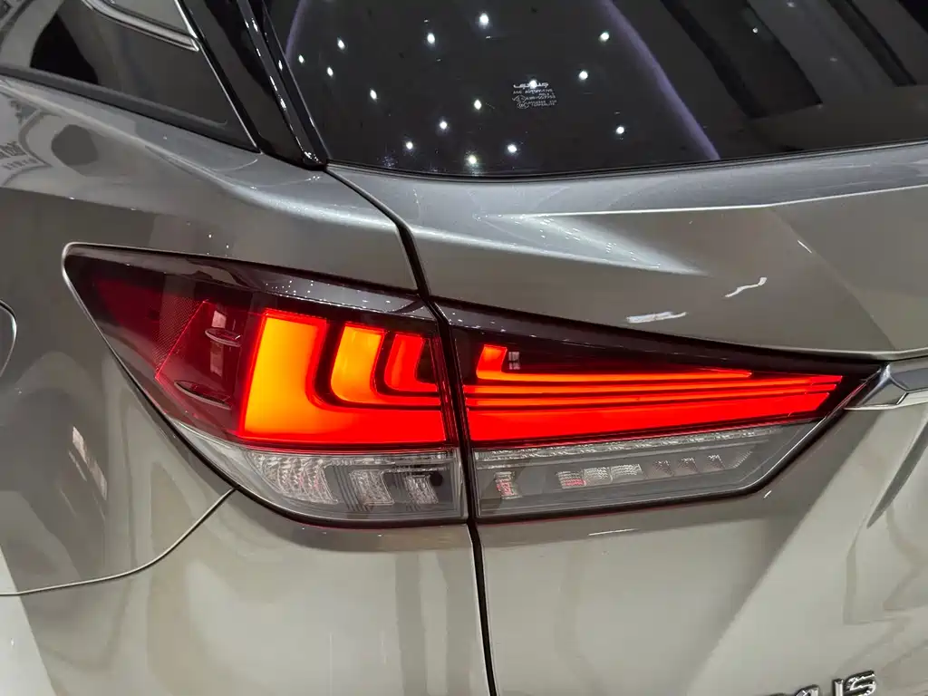 Lexus RX 2022 — фото 9