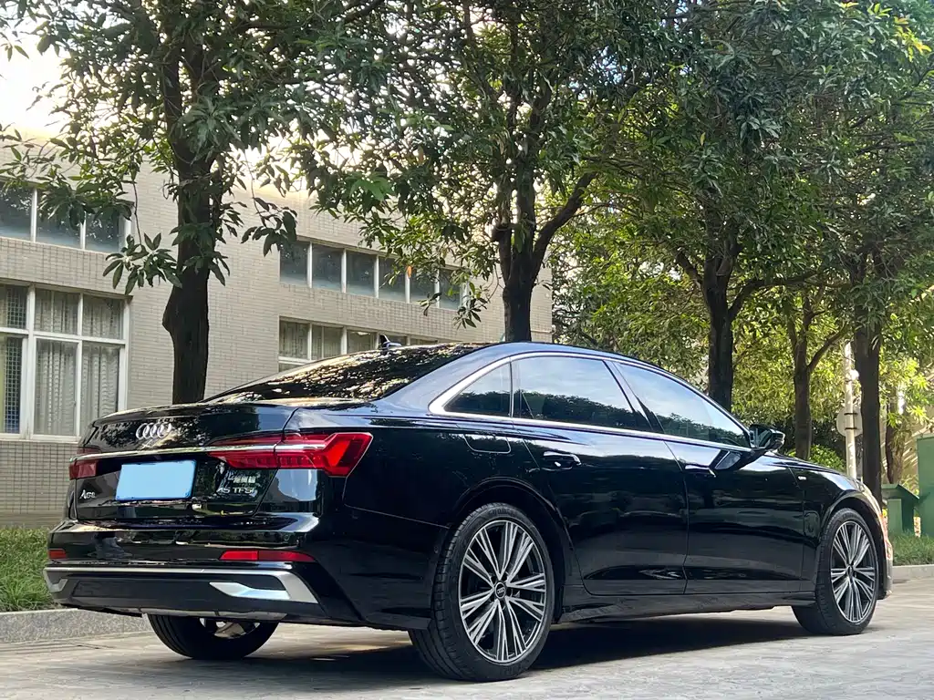 Audi A6L 2023 — фото 8