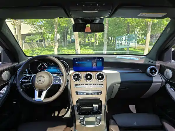 Mercedes-Benz GLC 2021