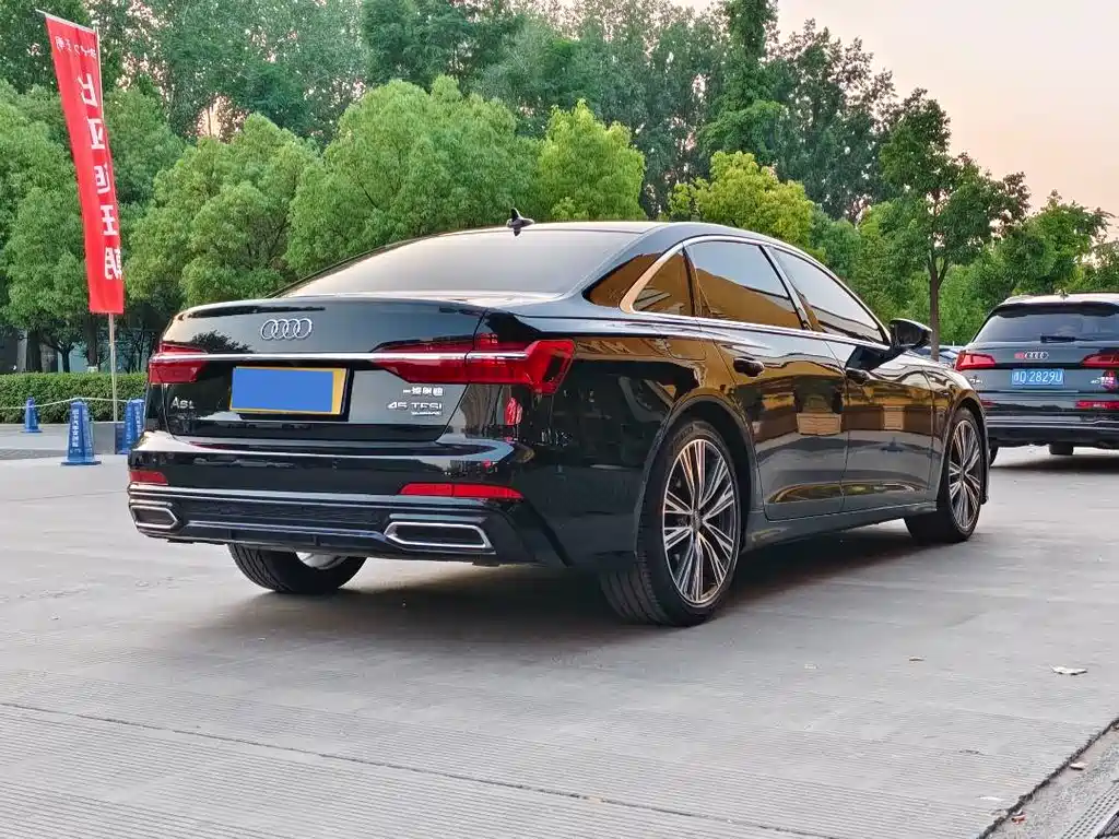 Audi A6L 2020