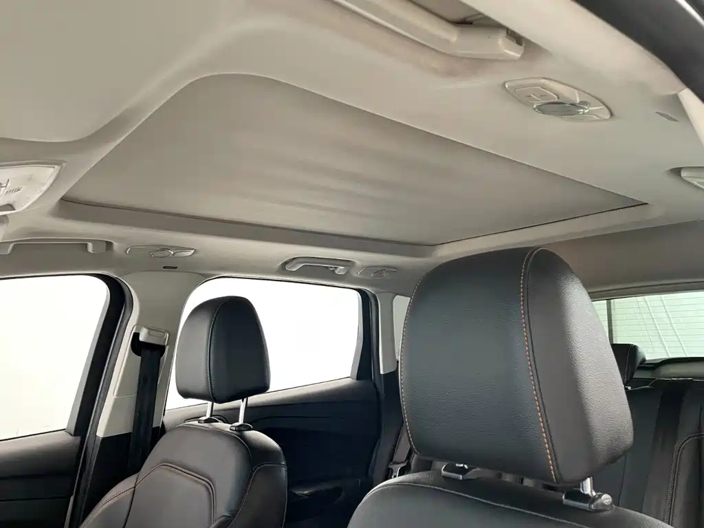 Ford Kuga 2016 — фото 14
