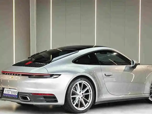 Porsche 911 2021 — фото 5