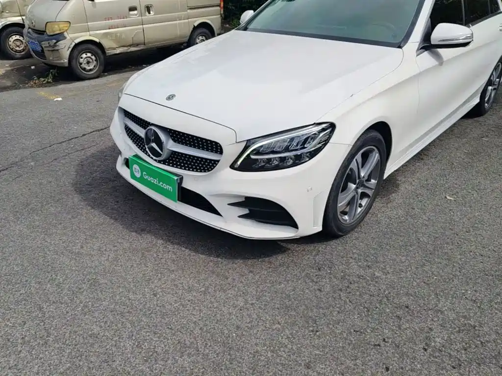 Mercedes-Benz C-Class 2019 — фото 24