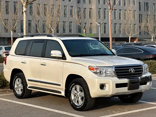 Toyota Land Cruiser 2015
