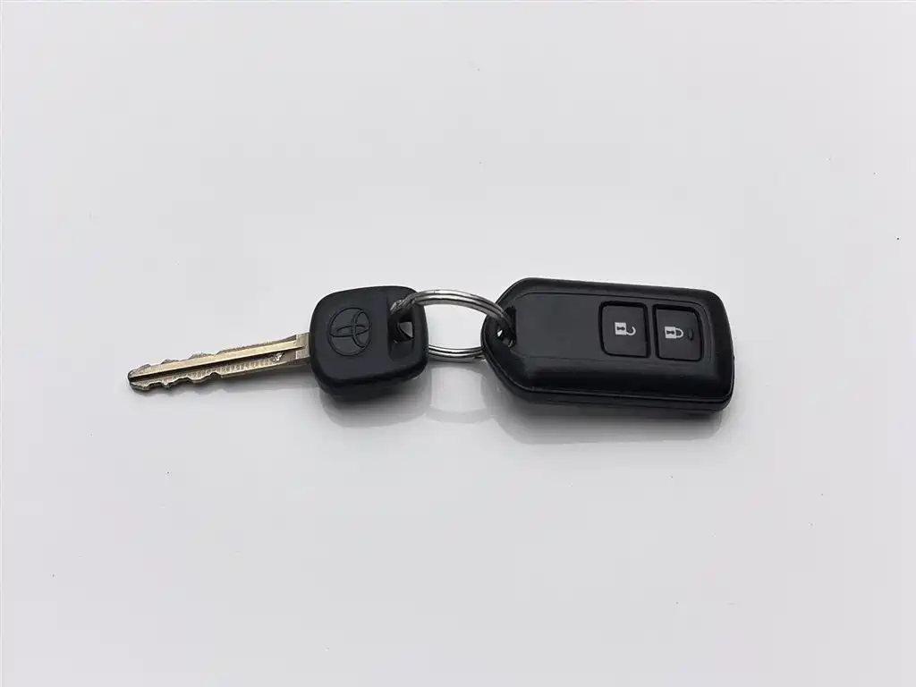 Toyota Vios 2017 — фото 19