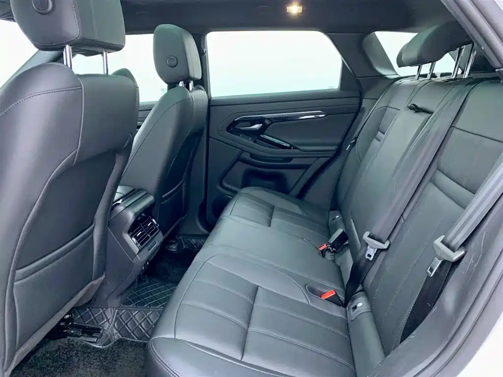 Land Rover Evoque 2021 — фото 13