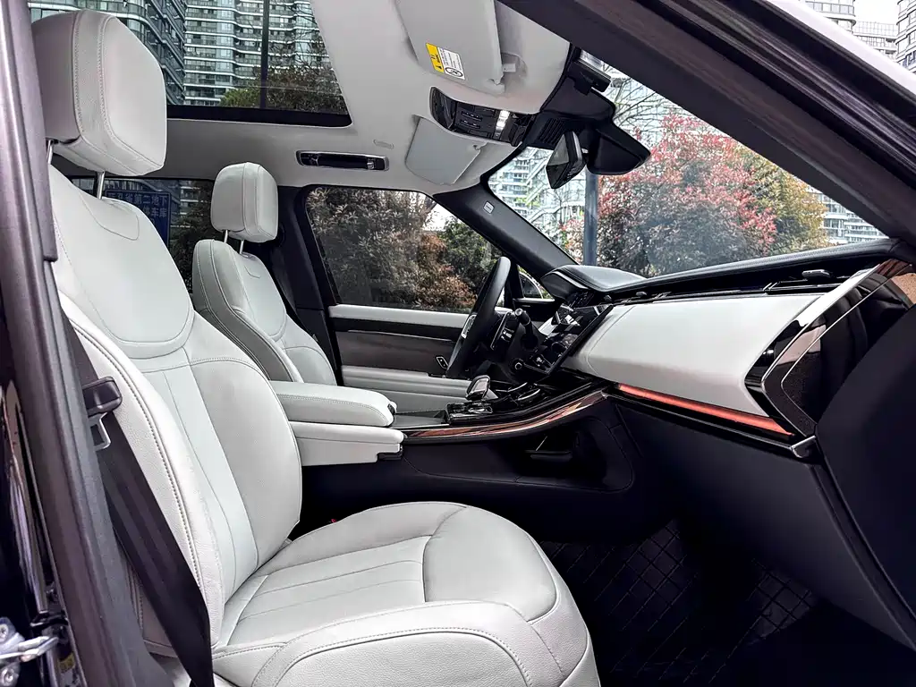 Land Rover Sport 2023 — фото 15
