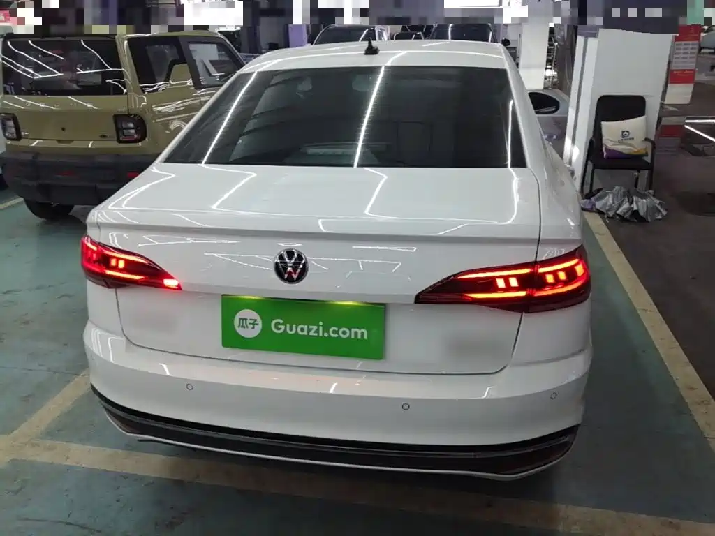 Volkswagen Bora 2023
