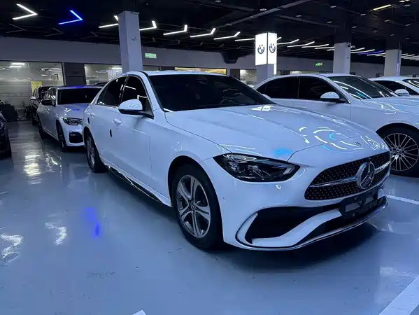 Mercedes-Benz C-Class 2022