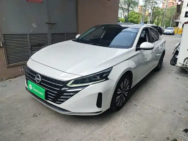 Nissan Teana 2022