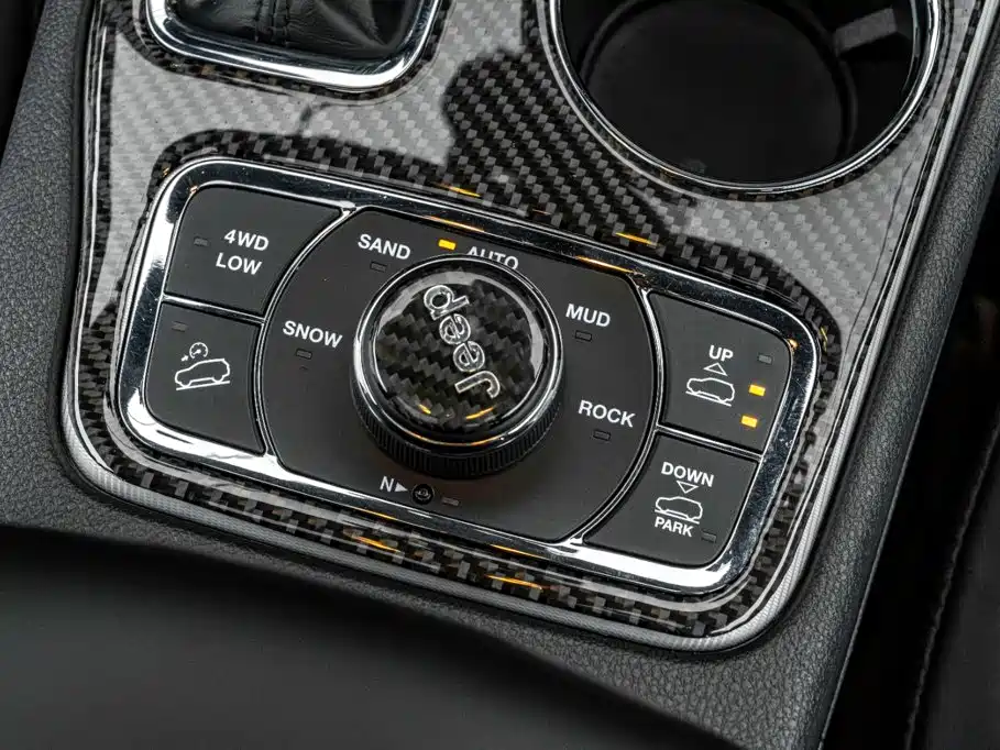 Jeep Grand Cherokee 2023 — фото 33