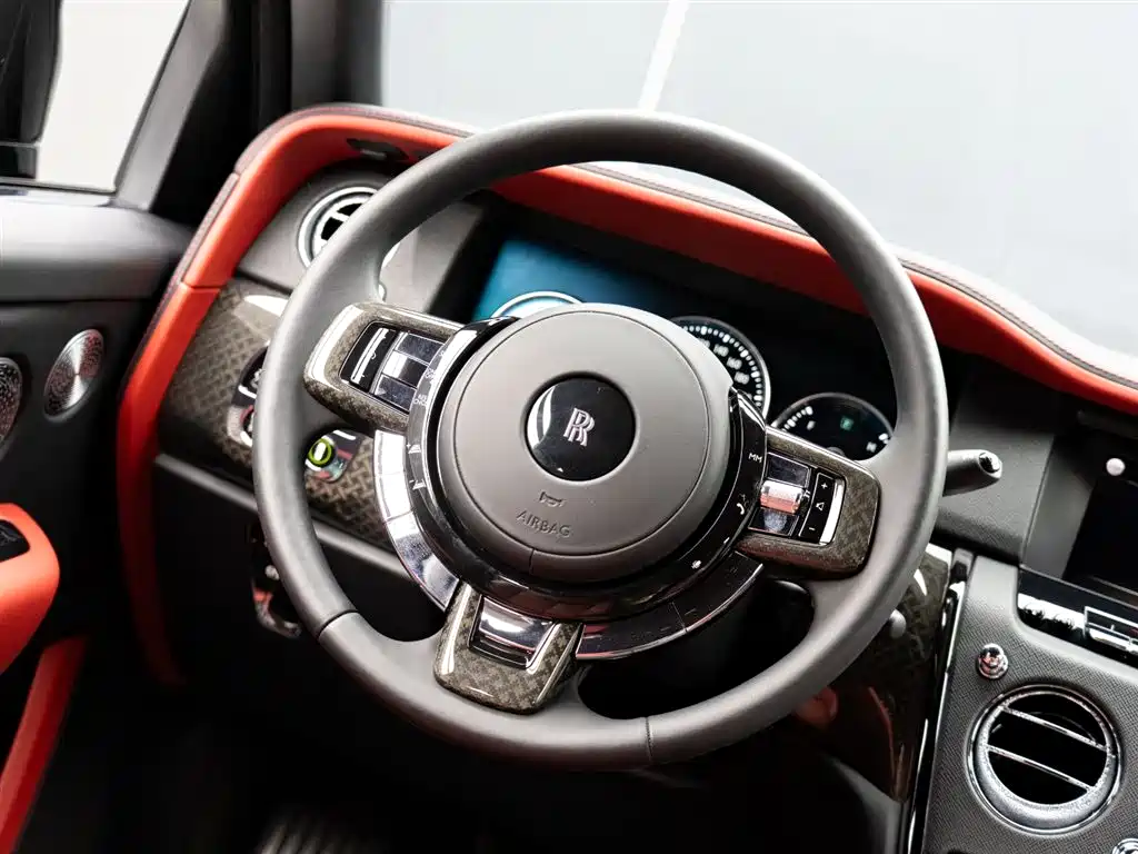 Rolls-Royce Cullinan 2020 — фото 25