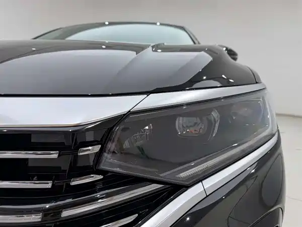 Volkswagen Passat 2023