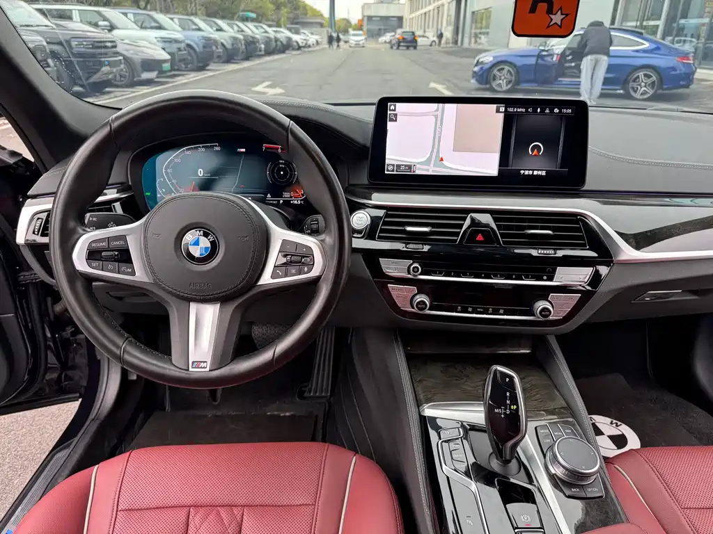 BMW 5 Series 2020 — фото 9