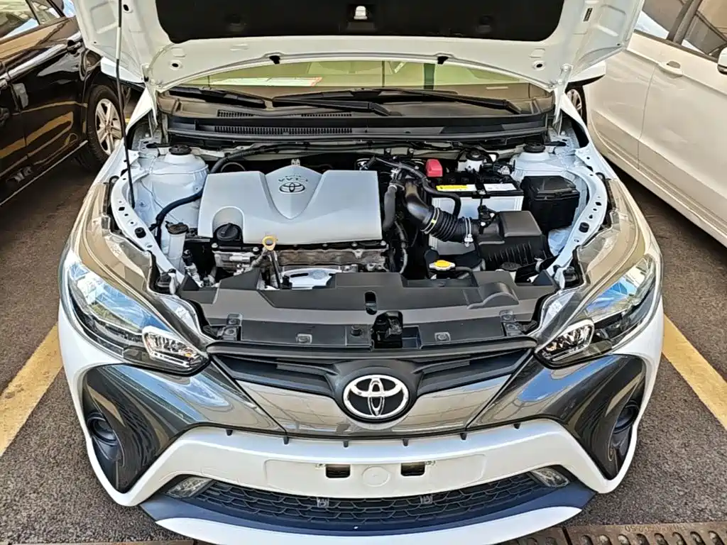Toyota Yaris L 2017 — фото 20