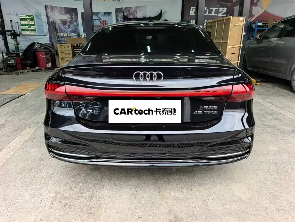 Audi A7L 2023 — фото 9