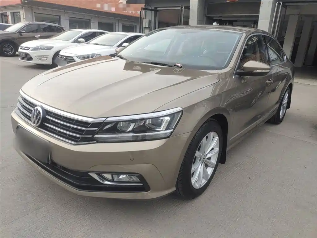 Volkswagen Passat 2017 — фото 1