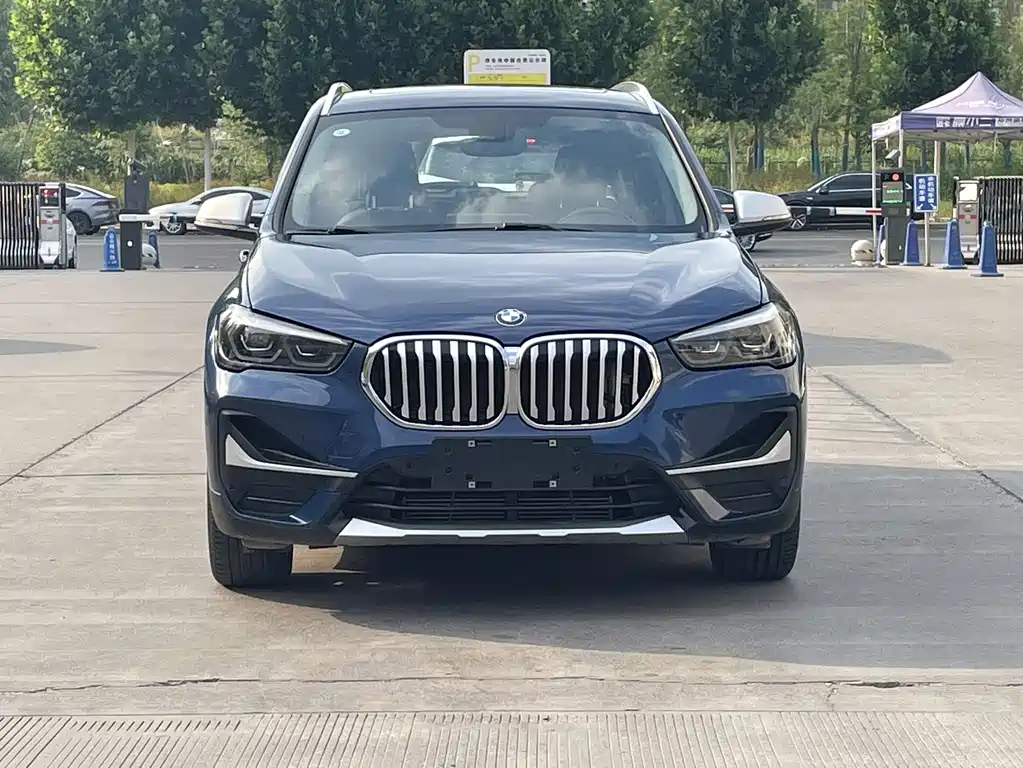 BMW X1 2022 — фото 2