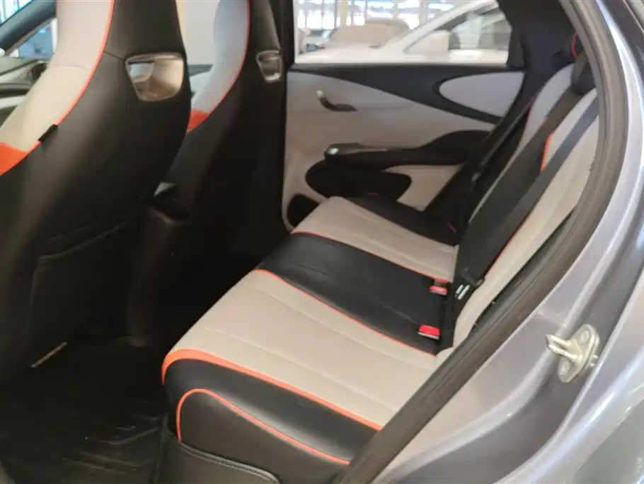 BYD Dolphin 2022 — фото 11