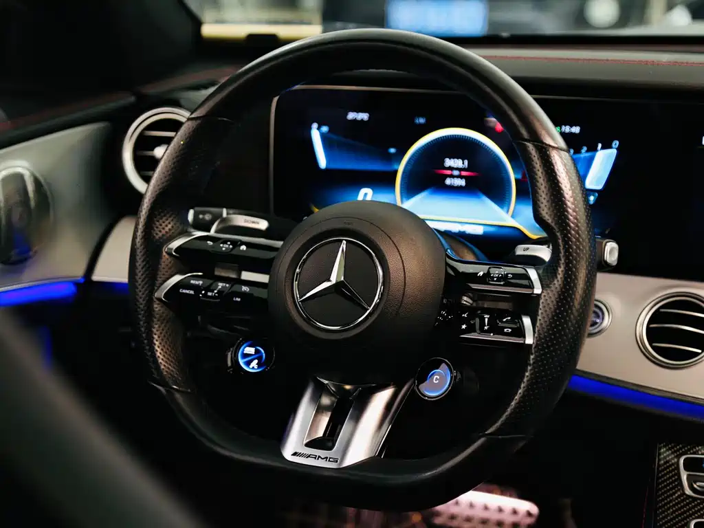 Mercedes-Benz E-Class AMG 2023 — фото 14