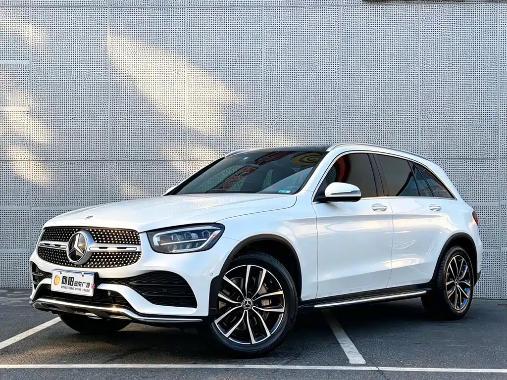 Mercedes-Benz GLC 2021 — фото 1