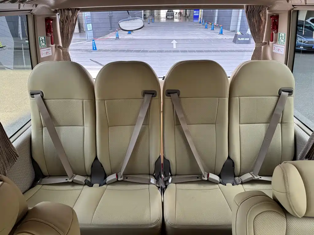 Toyota Coaster 2023 — фото 13