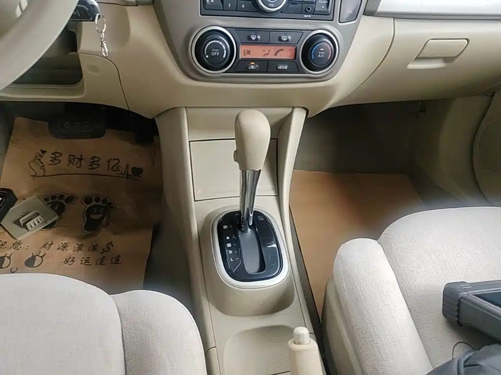 Nissan Sylphy 2018 — фото 14