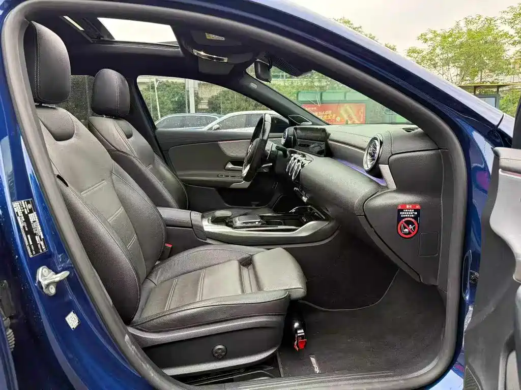 Mercedes-Benz A-Class AMG 2021 — фото 9