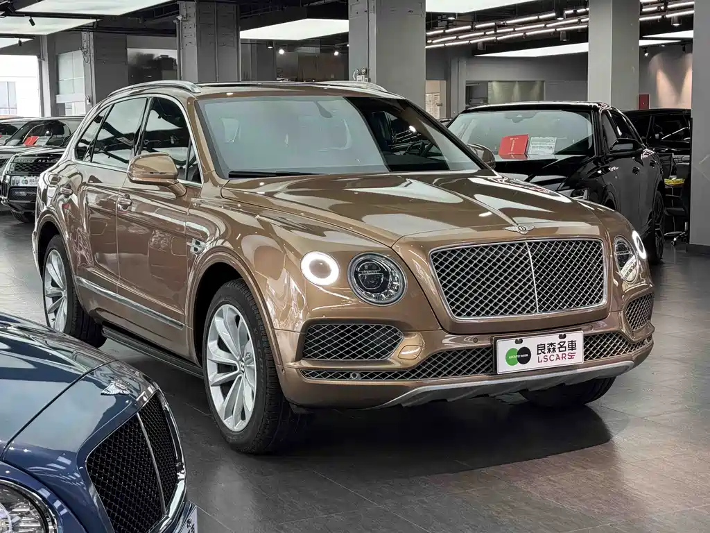 Bentley Bentayga 2019 — фото 3
