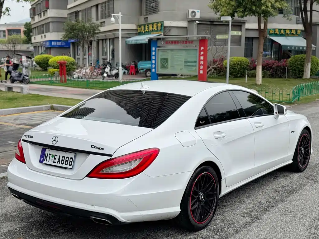 Mercedes-Benz CLS 2014 — фото 4