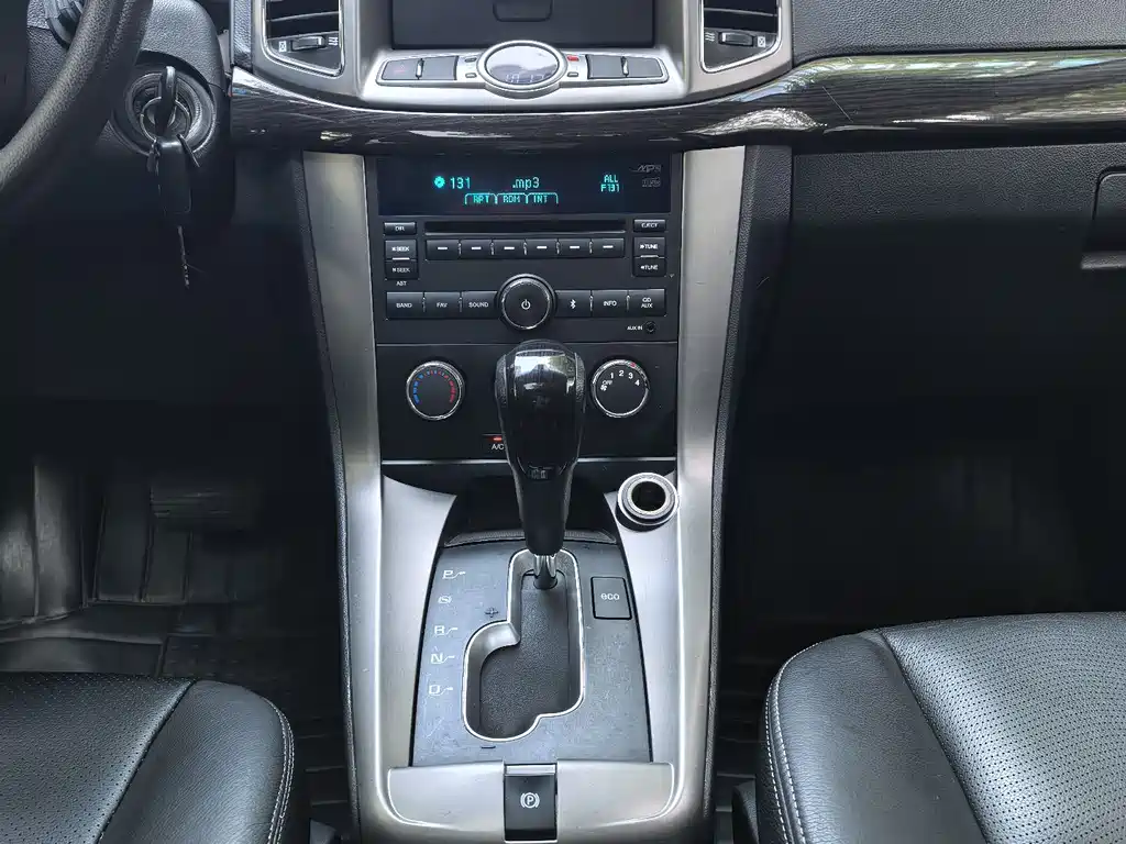 Chevrolet Captiva 2015 — фото 13