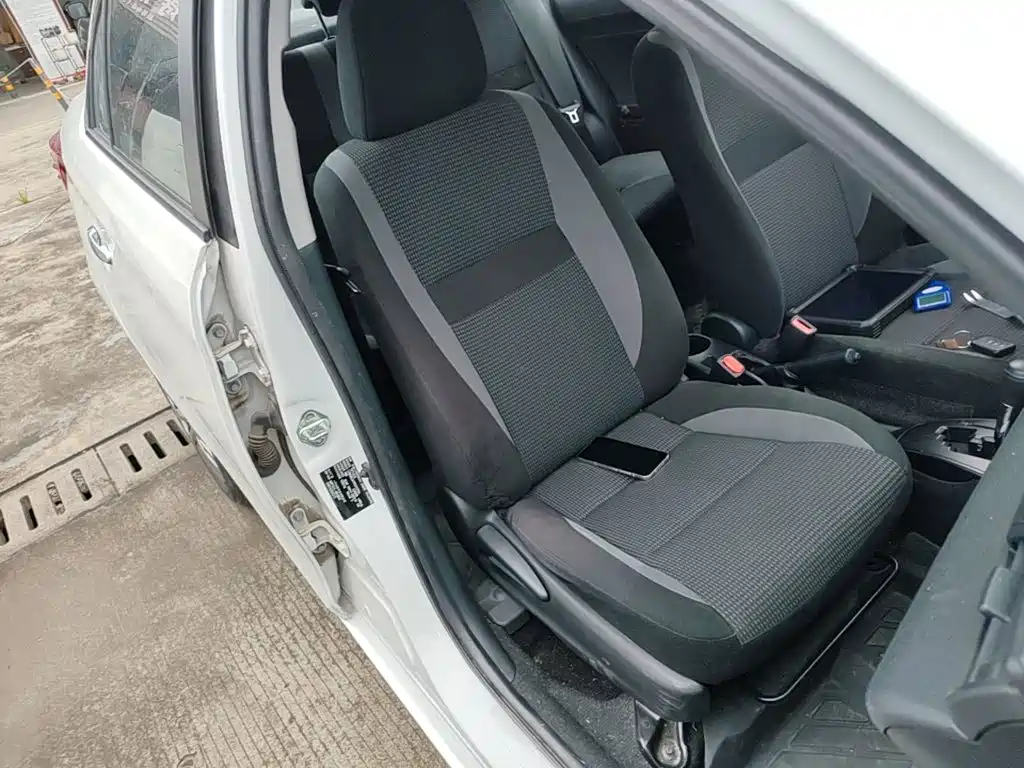 Toyota Vios 2023 — фото 25