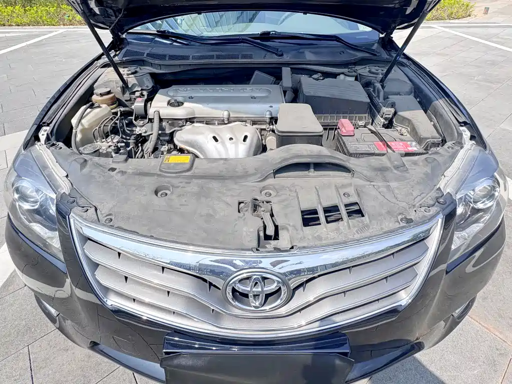 Toyota Camry 2014 — фото 28