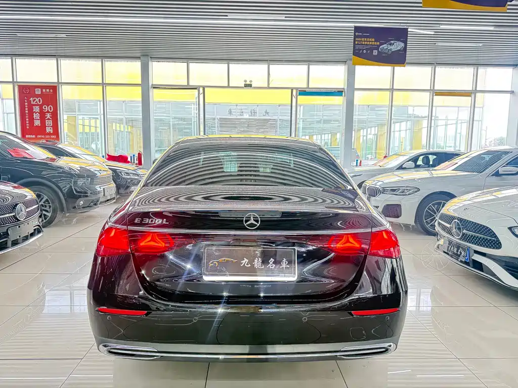 Mercedes-Benz E-Class 2024