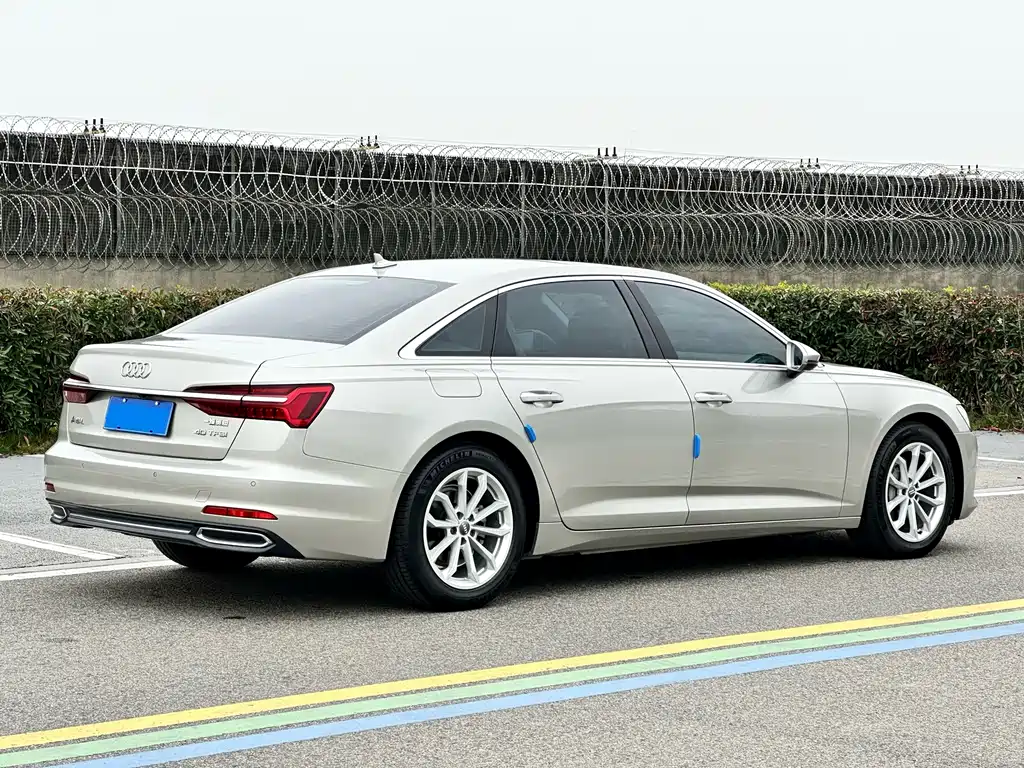 Audi A6L 2020 — фото 6