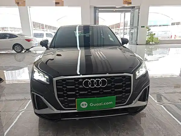 Audi Q2L 2021